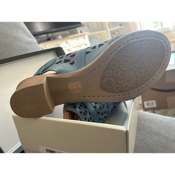 Spring Step Dorotha Block Heel Sandal - Size 9.5, Stylish Comfort - Picture 8 of 9